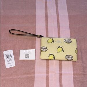 NWT Coach Lemon Wristlet with Strap